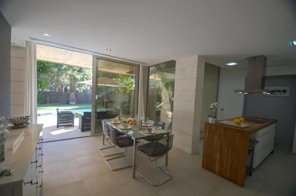 Villa Tarantino Sitges Exterior photo